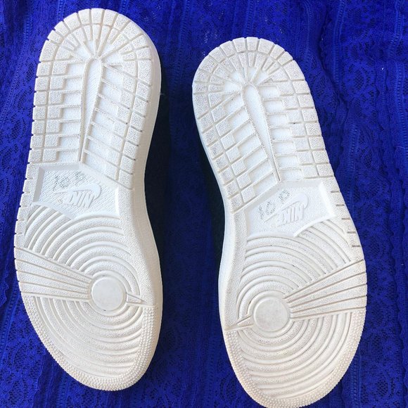 SOLD Women's Nike Jordan 1 Retro Low NS, Black Python- Size 6.5 AJ6004-010 - Picture 6 of 13